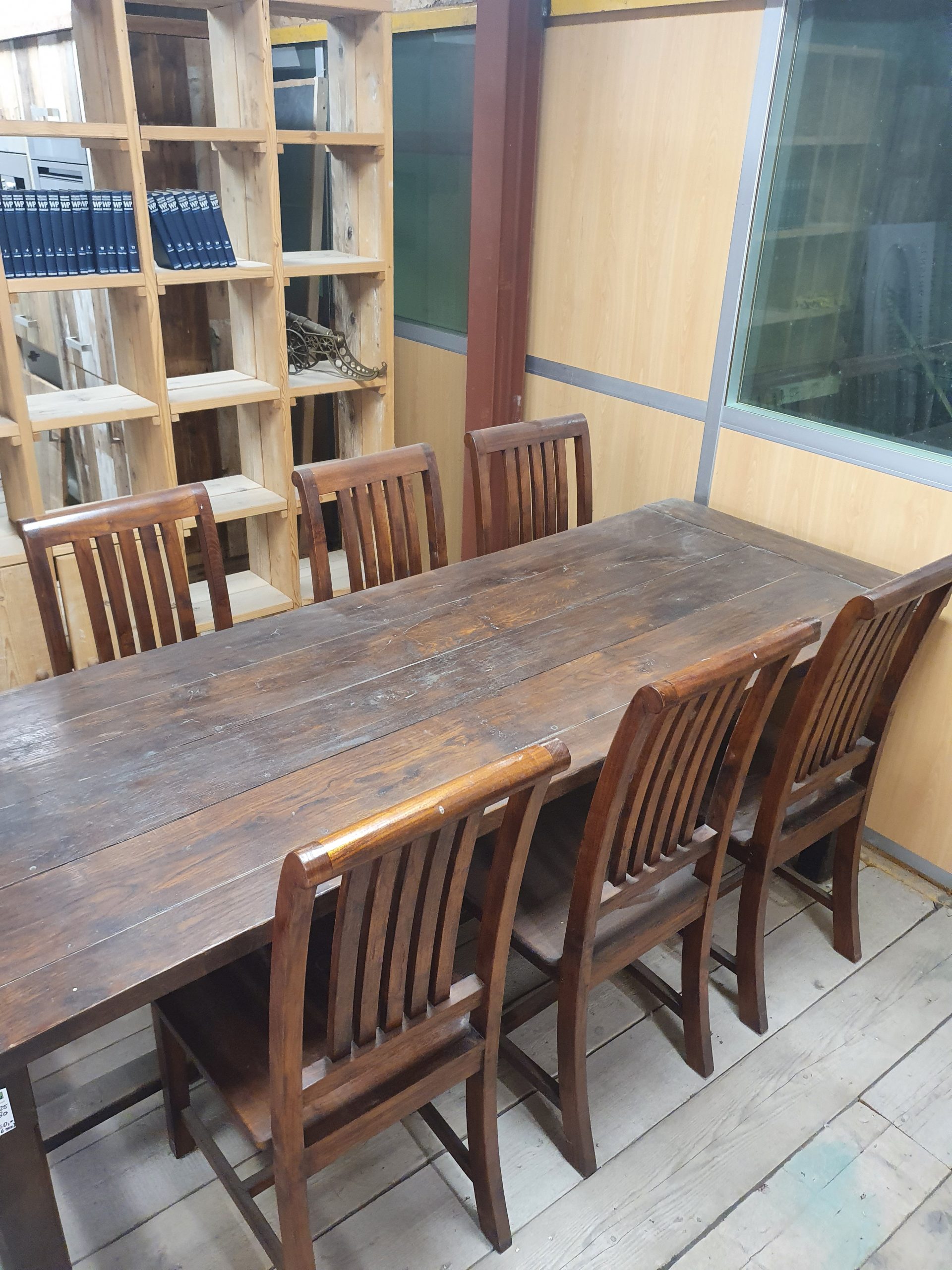 solidariteit Ingenieurs natuurpark Antieke eettafel met stoelen - 10248 - Tweedehandsmaterialen