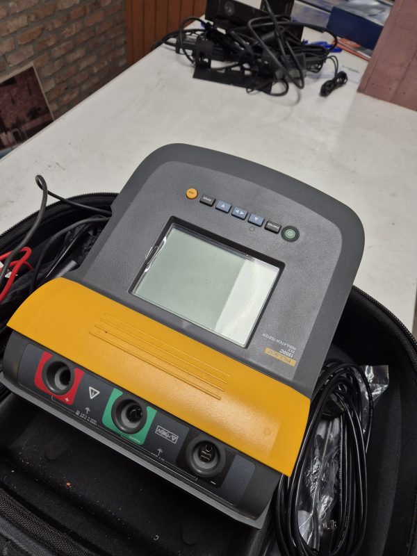 Fluke 1550c isolatietester - Afbeelding 2