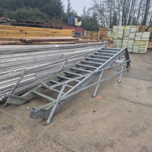 Stalen trappen - 2 stuks - 400 cm